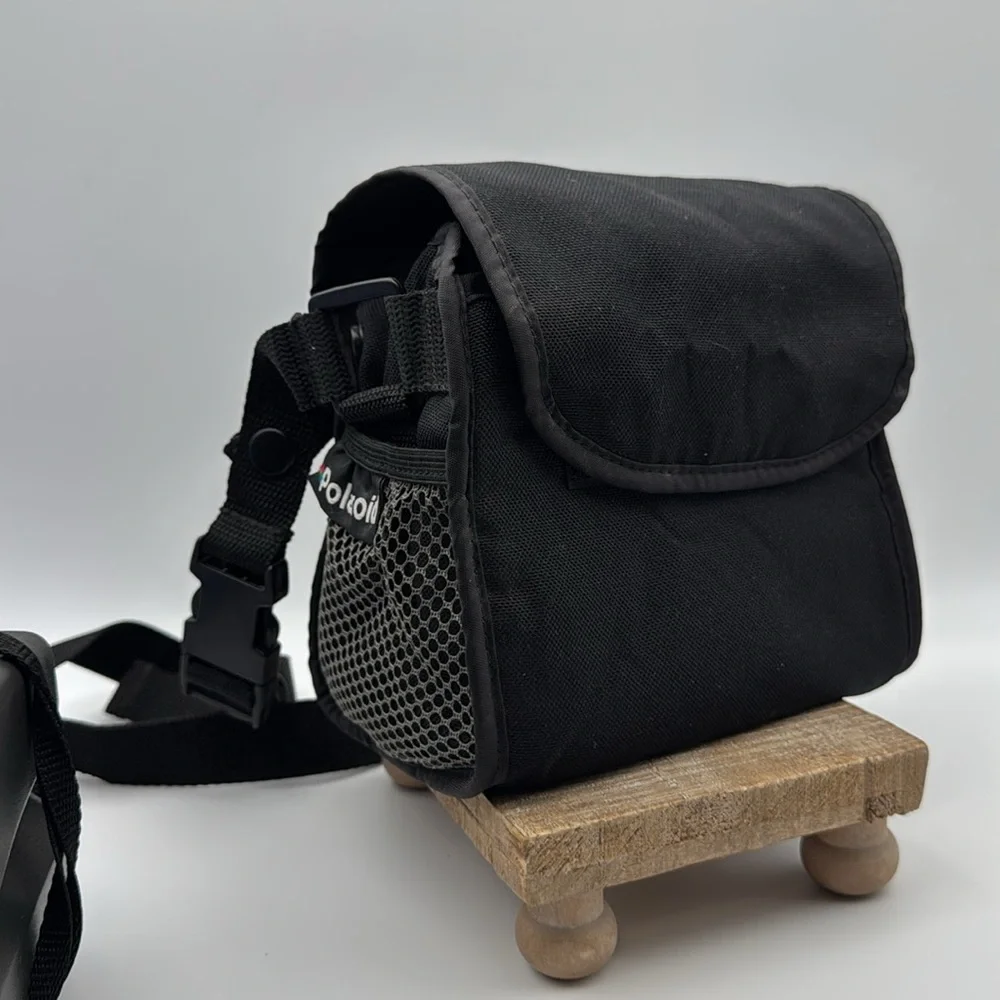 Polaroid OneStep Black Instant Camera Includes Case and Two Sealed Packs of Film - Picture 8 of 8